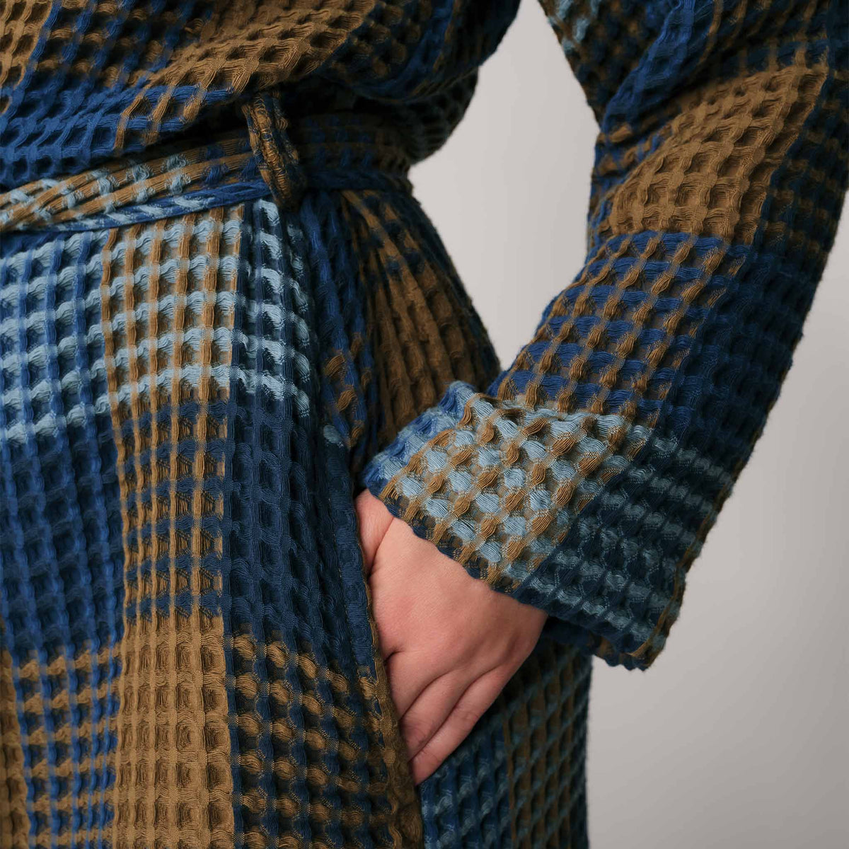 Dreamweave Waffle Robe B3