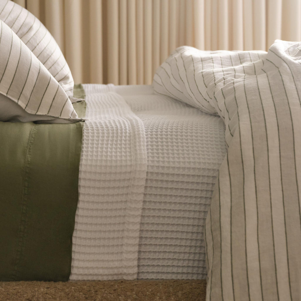 Dreamweave Waffle Bed Blanket S3