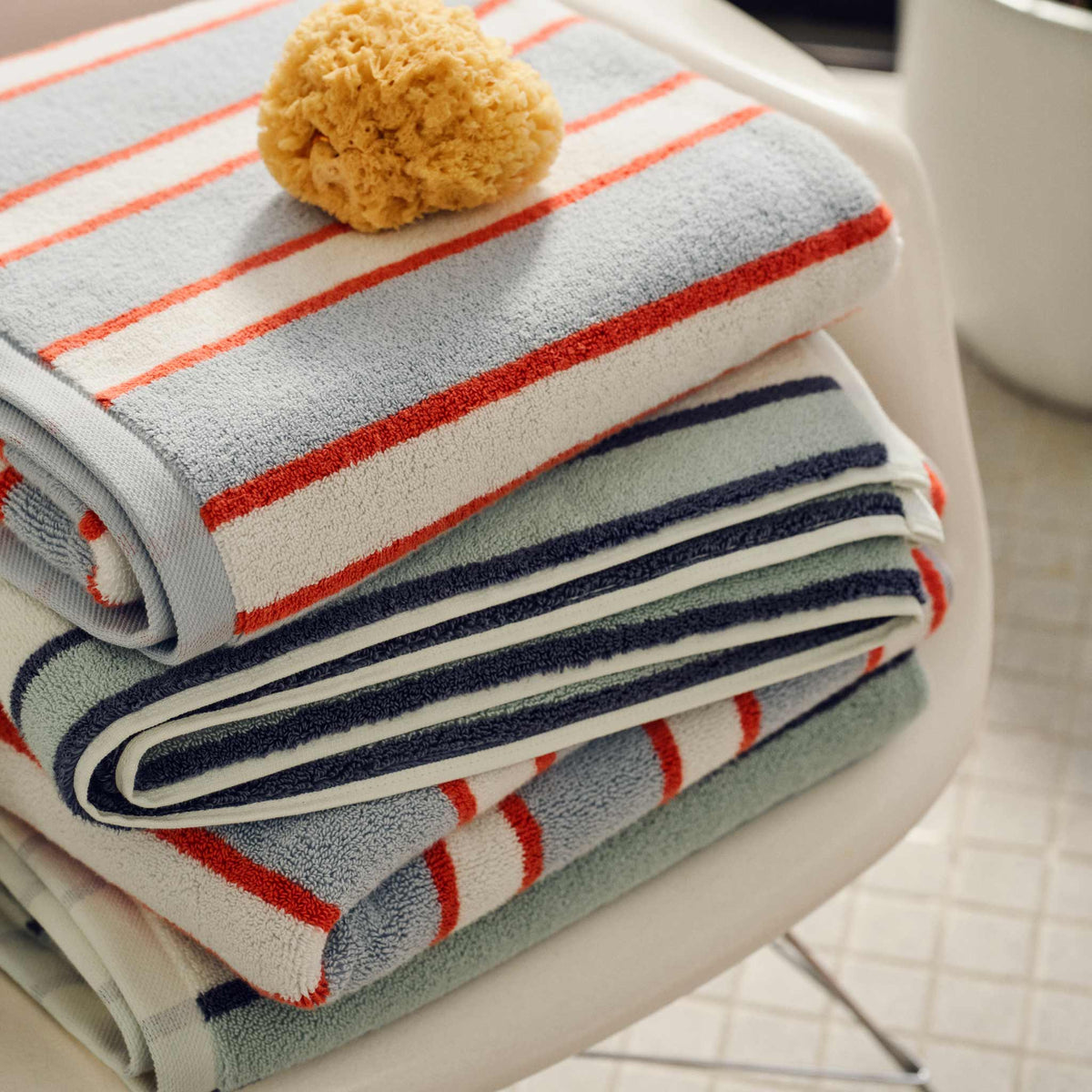 Super-Plush Set of 4 Bath Towel Bundle R3
